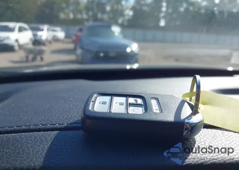 2021 Honda Pilot Awd Special Edition z USA, uszkodzony, nr VIN 5FNYF6H25MB086018